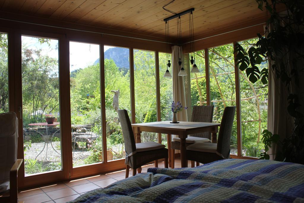 Bed and Breakfast Dunkel Blaue Maus Мейринген Экстерьер фото
